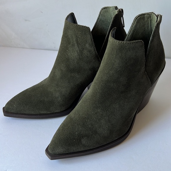 Vince Camito VC- Gigietta Ankle Boots Olive Booties New 6 M - Picture 2 of 13